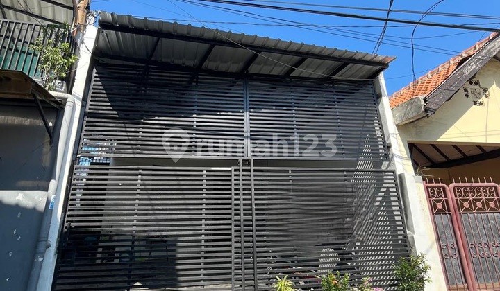 Rumah Kos Furnished 2 Lantai Gersikan Surabaya