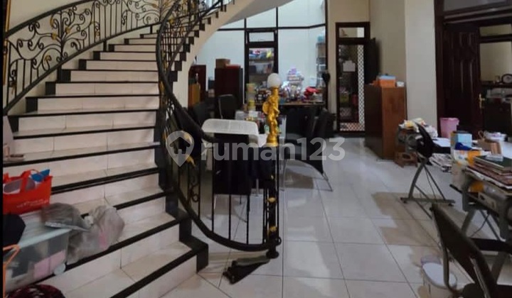 Royal Villa Pakuwon City Ready to Occupy 2 Floors