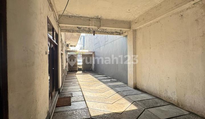 Cempaka For Sale Commercial Building in the Heart of Surabaya City 2