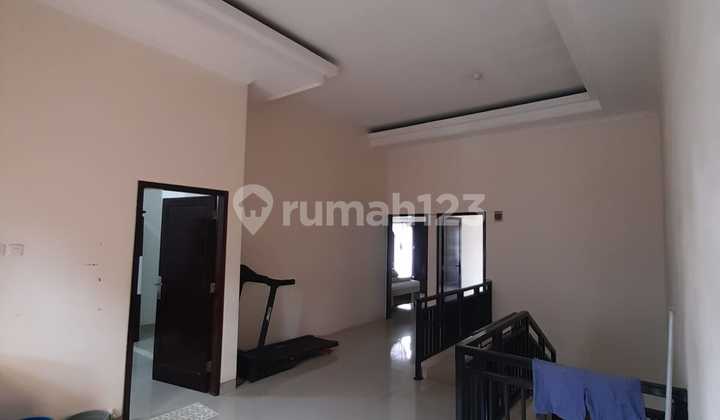 Rumah sewa 2 lantai dekat masjid baitul rahman panaikan makassar 5