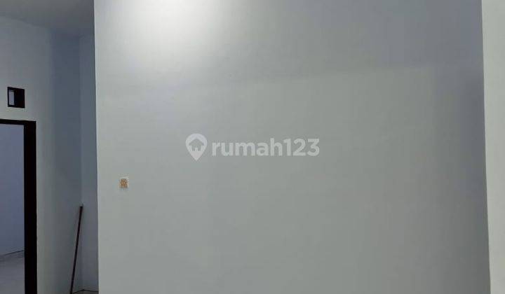 Rumah cantik Full perabot di villa mutiara elok kawasan summarecon mutiara dekat bandara mks 8