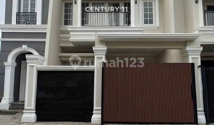 Rumah Strategis di Jl Emmy Saelan Kompleks Graha Hasirah Permai