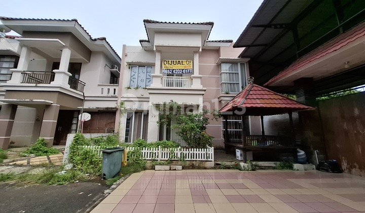 Selling Beautiful House in Pettarani Area Makassar, Flood-Free 1