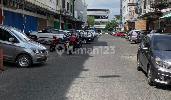 Ruko Siap Huni Di Jalan Gunung Latimojong 2