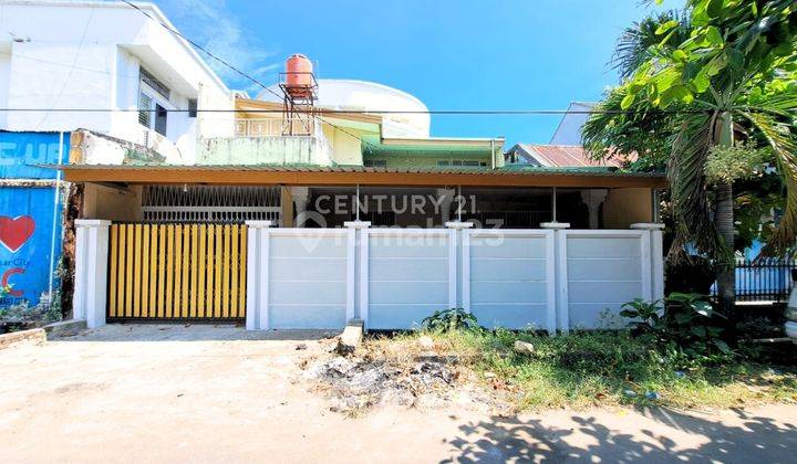 Rumah Strategis Dan Siap Huni Di Jalan Kelapa  1