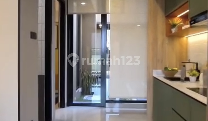 Luxury House Downtown 2