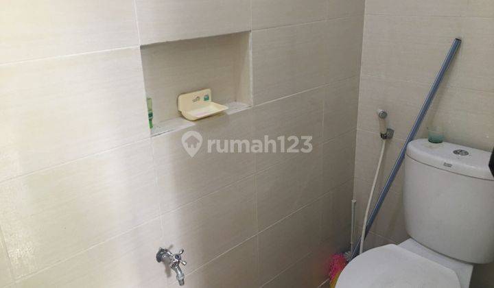 Rumah 2 Lantai Area Pantai Losari Makassar Jalan Kemiri 4