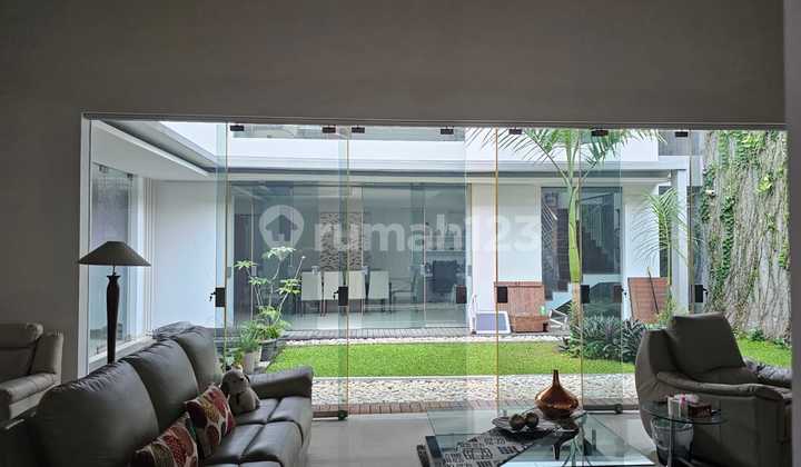 Luxury House Burangrang Wing Bandung Fully Furnished - Spacious, Modern & Ready to Occupy