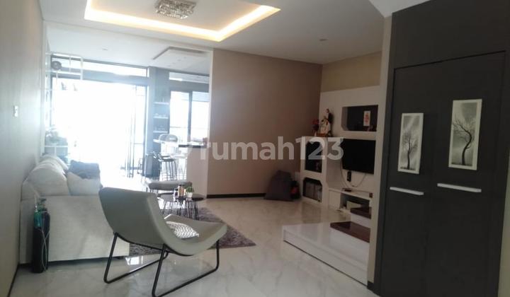 Rumah Furnish 3 lantai di Mekarwangi Bandung 