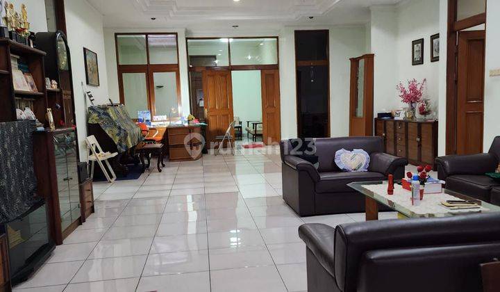 Ruang usaha dijual di Pasir Kaliki cocok untuk resto kantor dll 1