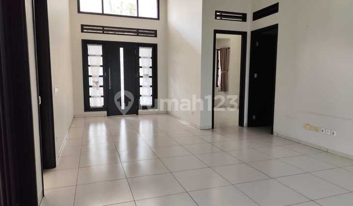 Rumah di Bandoeng Tempo Doeloe  Kota Baru Parahyangan View Danau Lepas