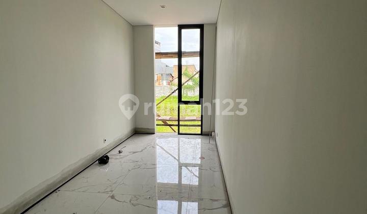 Rumah Baru Minimalis di Setraduta Bolevard/ Setraduta Hegar Bandung 2
