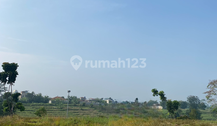 Land for Sale with Lake View in Tatar Nilapadmi, Kota Baru Parahyangan