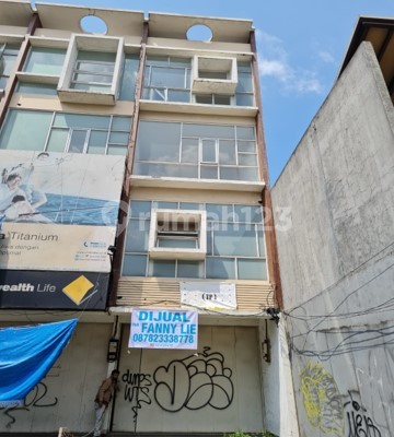 Ruko Mainroad dua arah di Pelajar Pejuang Bandung 