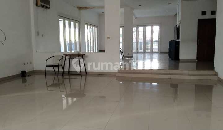 Ruang Usaha Mainroad Sayap Lodaya Bandung Ruang Usaha Mainroad Sayap Lodaya Bandung