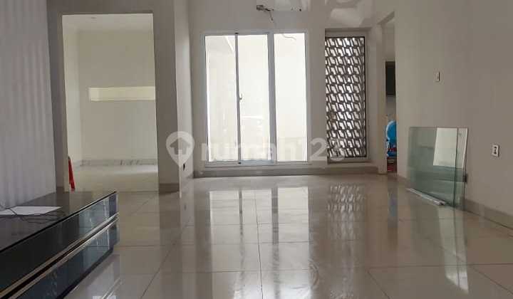 Furnished House in Amanda Cluster Summarecon Bandung