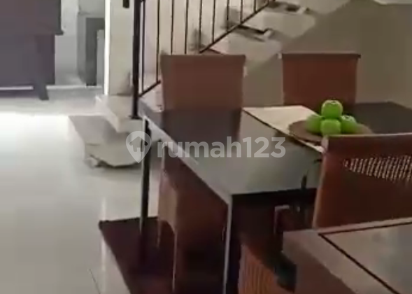 Rumah Cantik di Pusat Kota Bandung sayap Burangrang