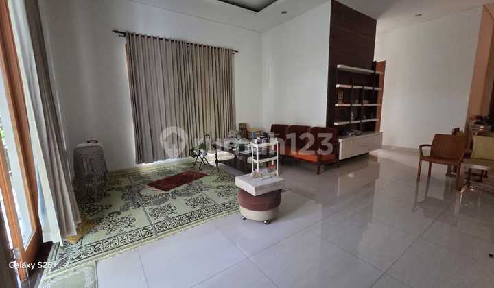 Dijual Rumah Nyaman di Sayap Buah Batu Bandung 