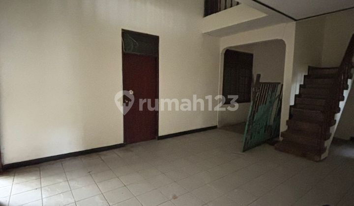 Rumah Sewa Tampomas Bandung - 2 Lantai, Siap Huni, Harga Menarik!