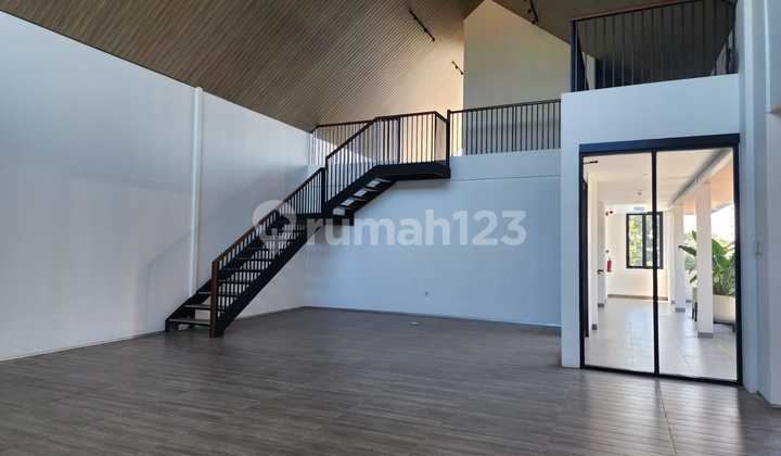 Ruang usaha Mainroad Sayap Dago Bandung