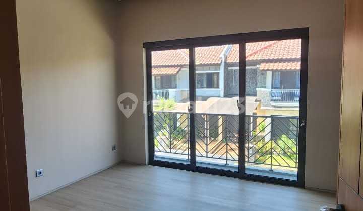 Rumah 2 Lantai Tatar wangsakerta Kota Baru Parahyangan