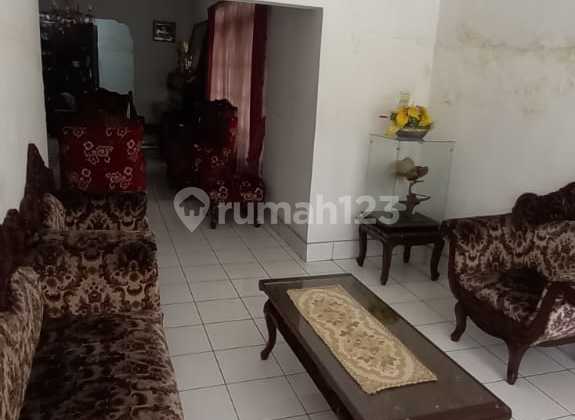 Rumah strategis cocok untuk ruang usaha di Jalan laswi bandung Rumah strategis cocok untuk ruang usaha di Jalan laswi bandung