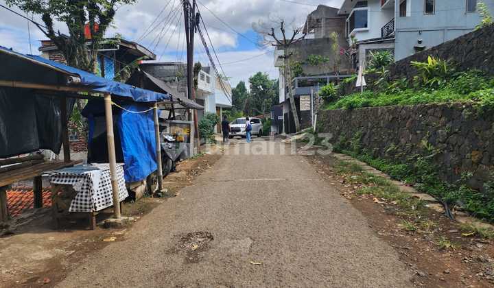 Rare land is available in Dago Giri, Bandung. Rare land is available in Dago Giri, Bandung.