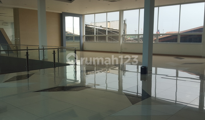 Main Road Business Space Jalan BKR Bandung Main Road Business Space Jalan BKR Bandung