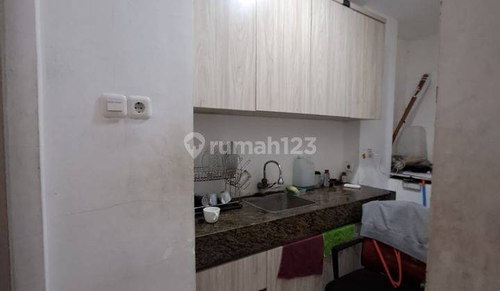 Ruko di Jalan Juanda Jakarta Pusat Gandeng 3 Dengan 3 Lantai 618m2 . 4