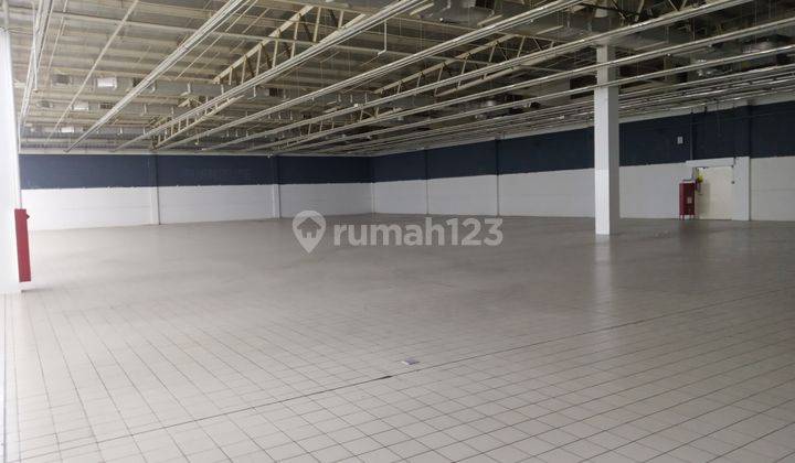 Sewa Gudang terdekat Cakung 2000m2  dekat tol aman bebas banjir  1