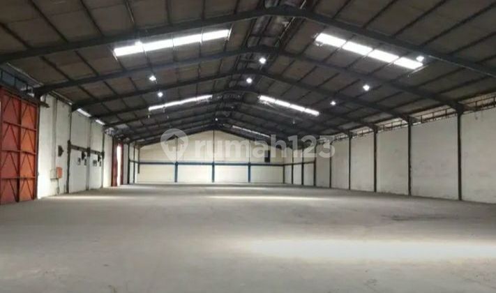 Gudang di sewakan di Pulo Gadung Strategis 2351m2 Gudang di sewakan di Pulo Gadung Strategis 2351m2