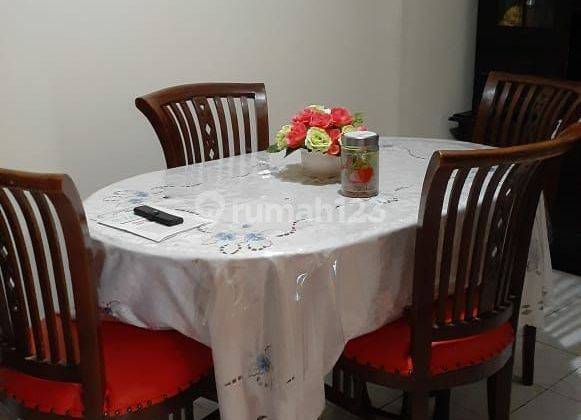 Jual Rumah di Cempaka Putih Jakarta Pusat 2 Lantai SHM Bagus 2