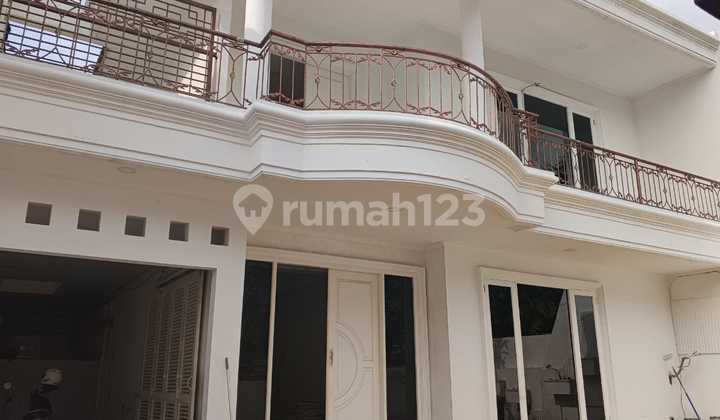 House for Rent in Sunter, North Jakarta, Near Jubilee School, Danau Sunter Mall, Sunter Food Centrum, JIS, Kemayoran Toll Road, Hermina Hospital