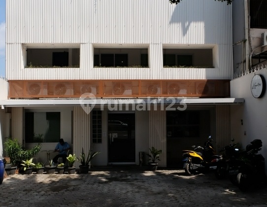 Ruko Disewa di Matraman Strategis Dekat Rs Hermina , Mall Bassura , Stasiun Kereta Jatinegara Ruko Disewa di Matraman Strategis Dekat Rs Hermina , Mall Bassura , Stasiun Kereta Jatinegara