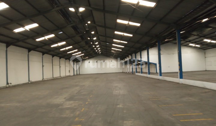 Warehouse for Rent in Ciracas, East Jakarta, Near Cawang, Halim, Whoosh High-Speed Train, Kramat Jati Main Market