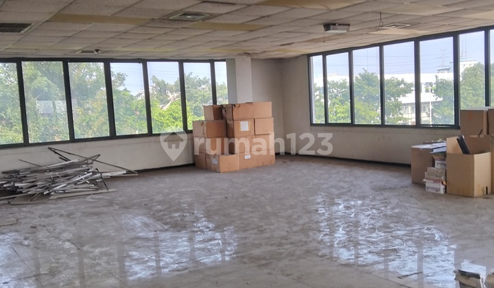 Office for Rent in Pulo Gadung, Strategic, 3rd Floor