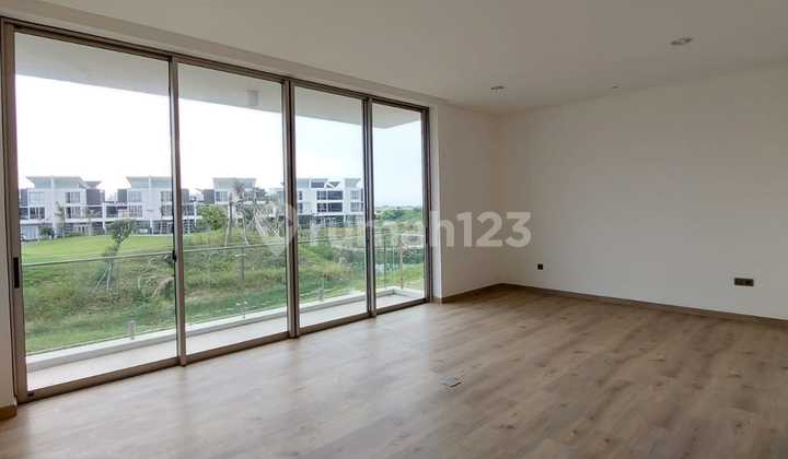 Rumah Brand New ada Lift Mozart Golf Island 