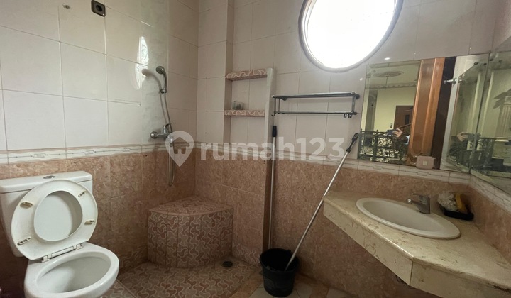 Rumah Lokasi Strategis Muara Karang