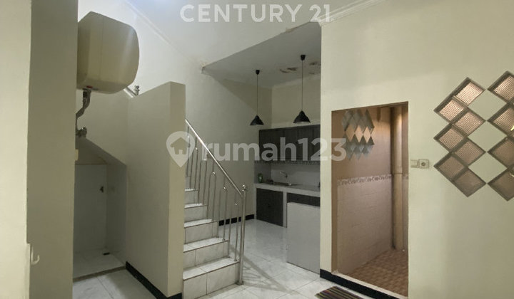 Vanda Cluster House Near Business Access, Schools, and Jakarta Toll Road