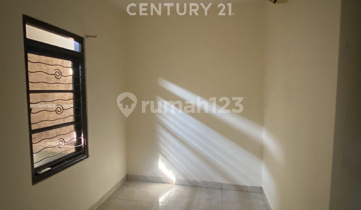 Rumah 1 Lantai Design Bali Lingkungan Rapi Dekat Toll 2