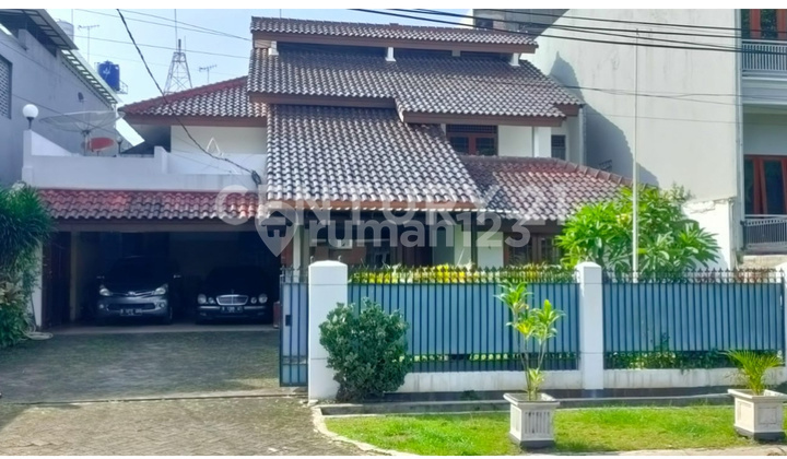 Rumah Tinggal Di Kebayoran Baru Kondisi Terawat Lokasi Strategis