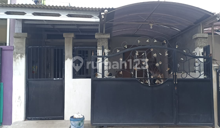 Lebak 1.5 Floors, No Flooding Access, Near Kenjeran Main Road & Gading Beach