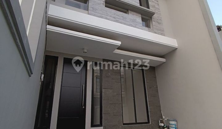 Klampis Semolo 2 Minutes to MERR, Near Hokky Fruit, New House.