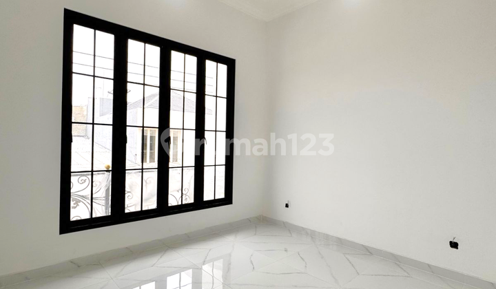 Babatan Beach Semi Classic Luxury Near Unair, Galaxy Mall, Pakuwon City 2