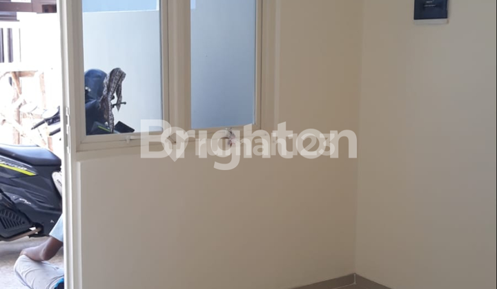 Rungkut Modern Kamar Tidur 3, Rumah Baru, Dekat OERR 2