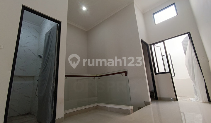 Mulyosari Rumah Baru Row Jalan 3,5 Mobil ! 2