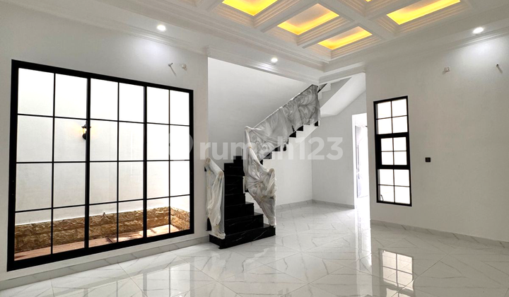 Babatan Pantai Semi Klasik Mewah Dekat Unair, Galaxy Mall, Pakuwon City Babatan Pantai Semi Klasik Mewah Dekat Unair, Galaxy Mall, Pakuwon City