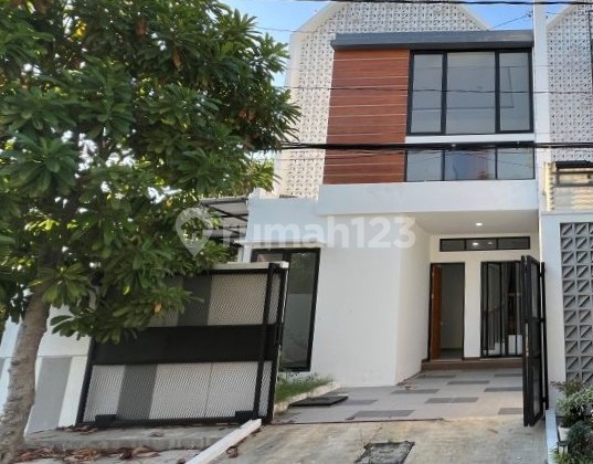 Gading Beach One Step to Kenjeran Main Road, New House! 2