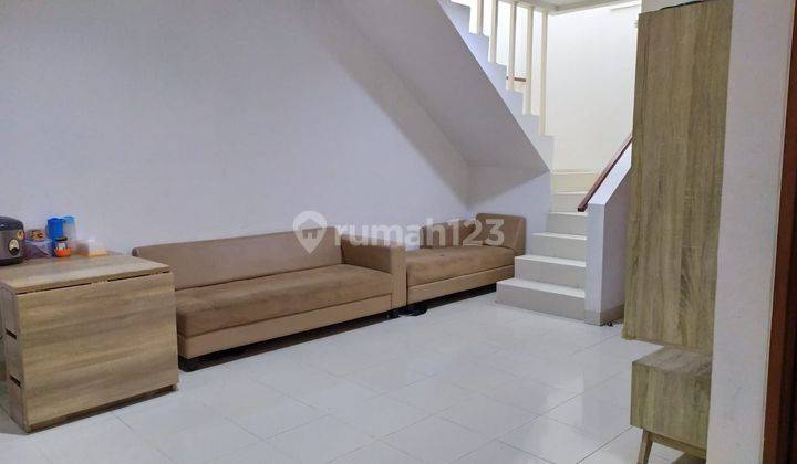 Rumah 2 Lantai Di Cipondoh Premier Village