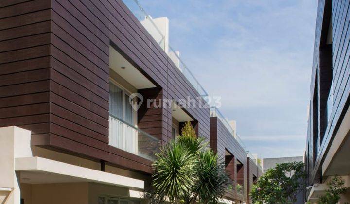 Town House With Private Pool Garden Kemang,jakarta 1